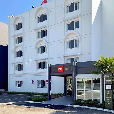 Готель Ibis Bordeaux Pessac Route Des Vins Екстер'єр фото